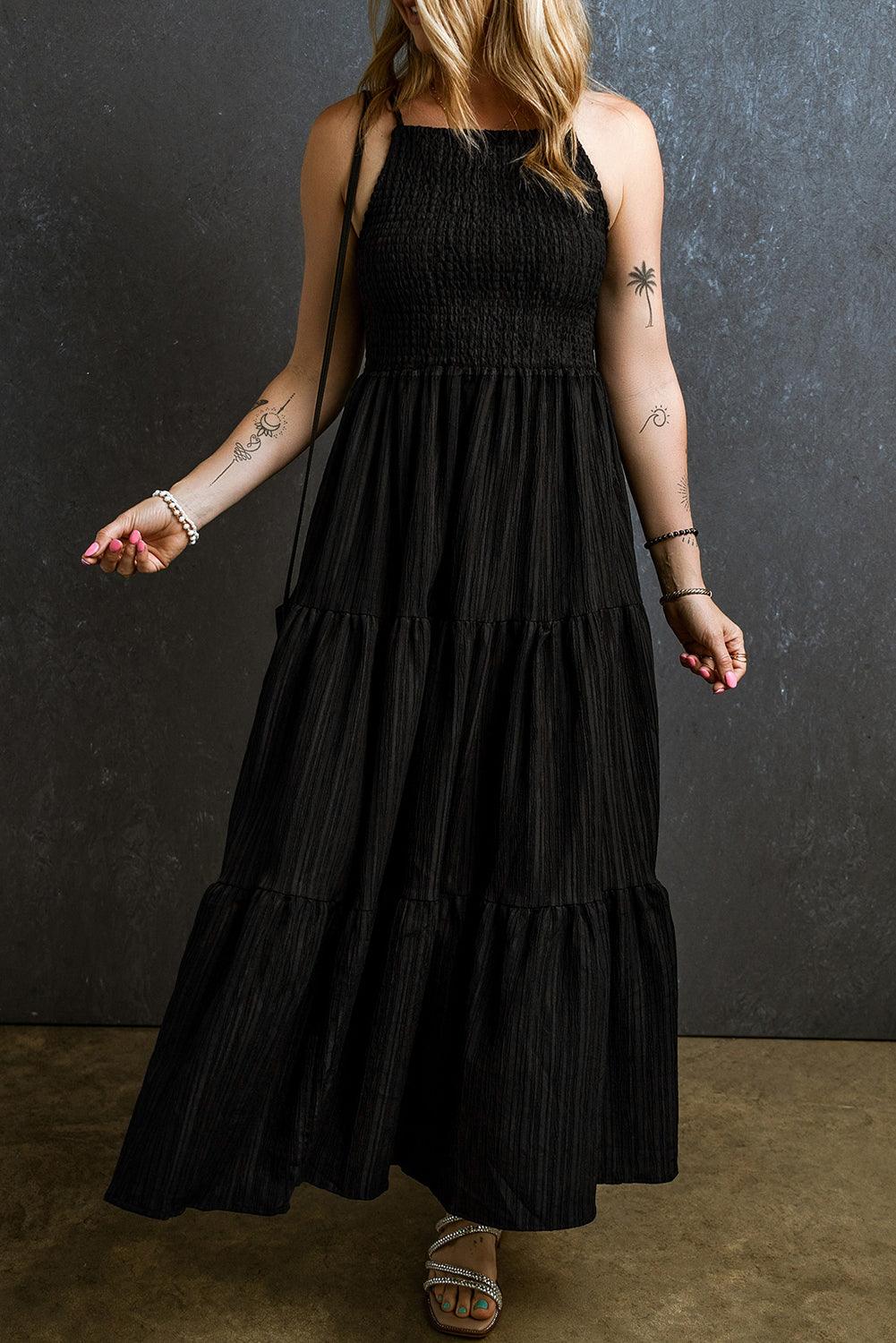 Robe longue plissée à bretelles fines
