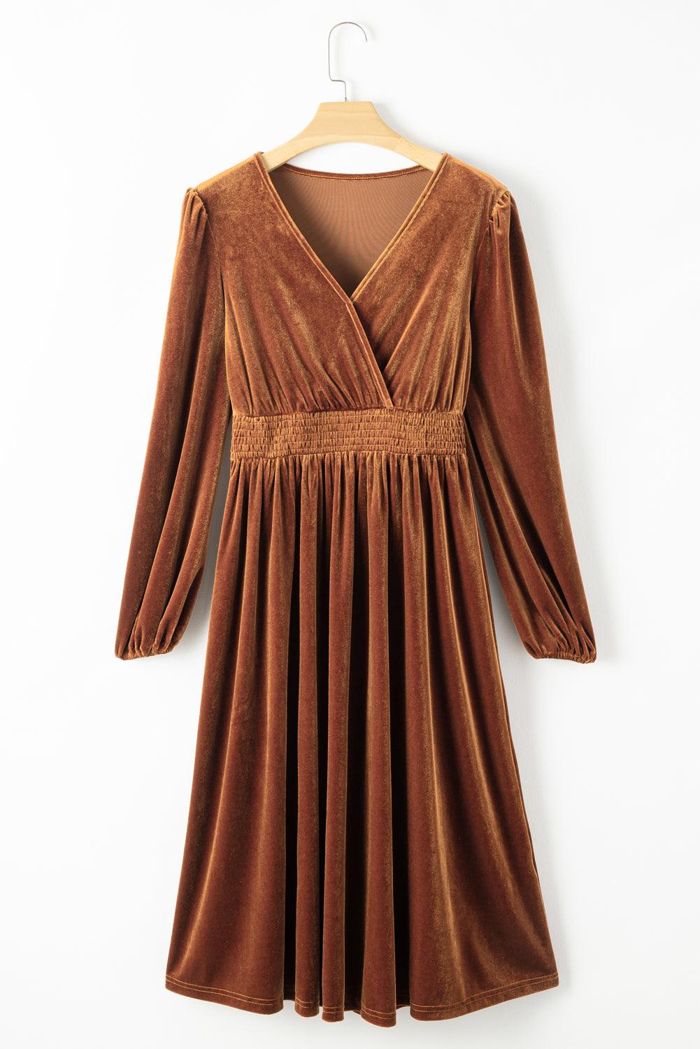 Robe mi-longue velours taille haute froncée