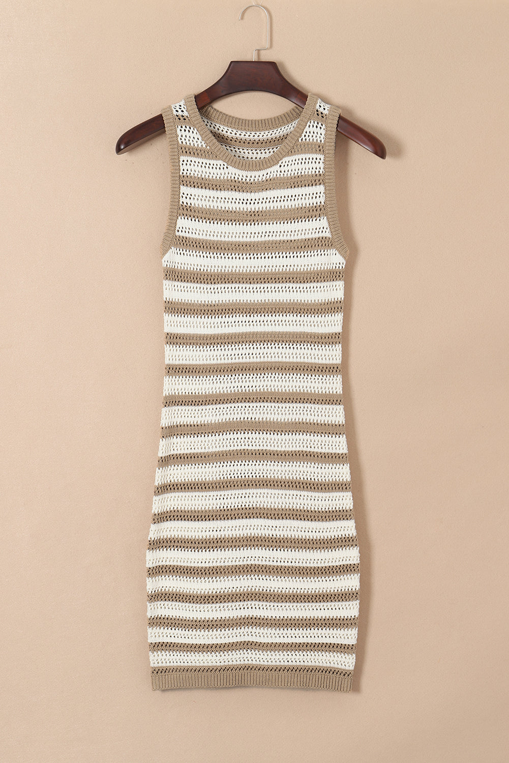 Robe pull courte tricotée ajourée sans manches